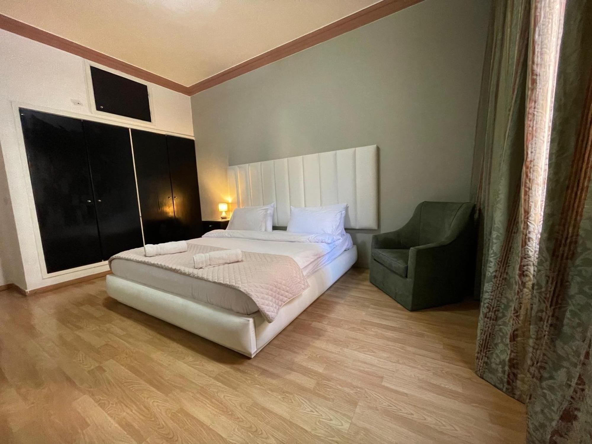 Elegant Suites Бейрут Экстерьер фото